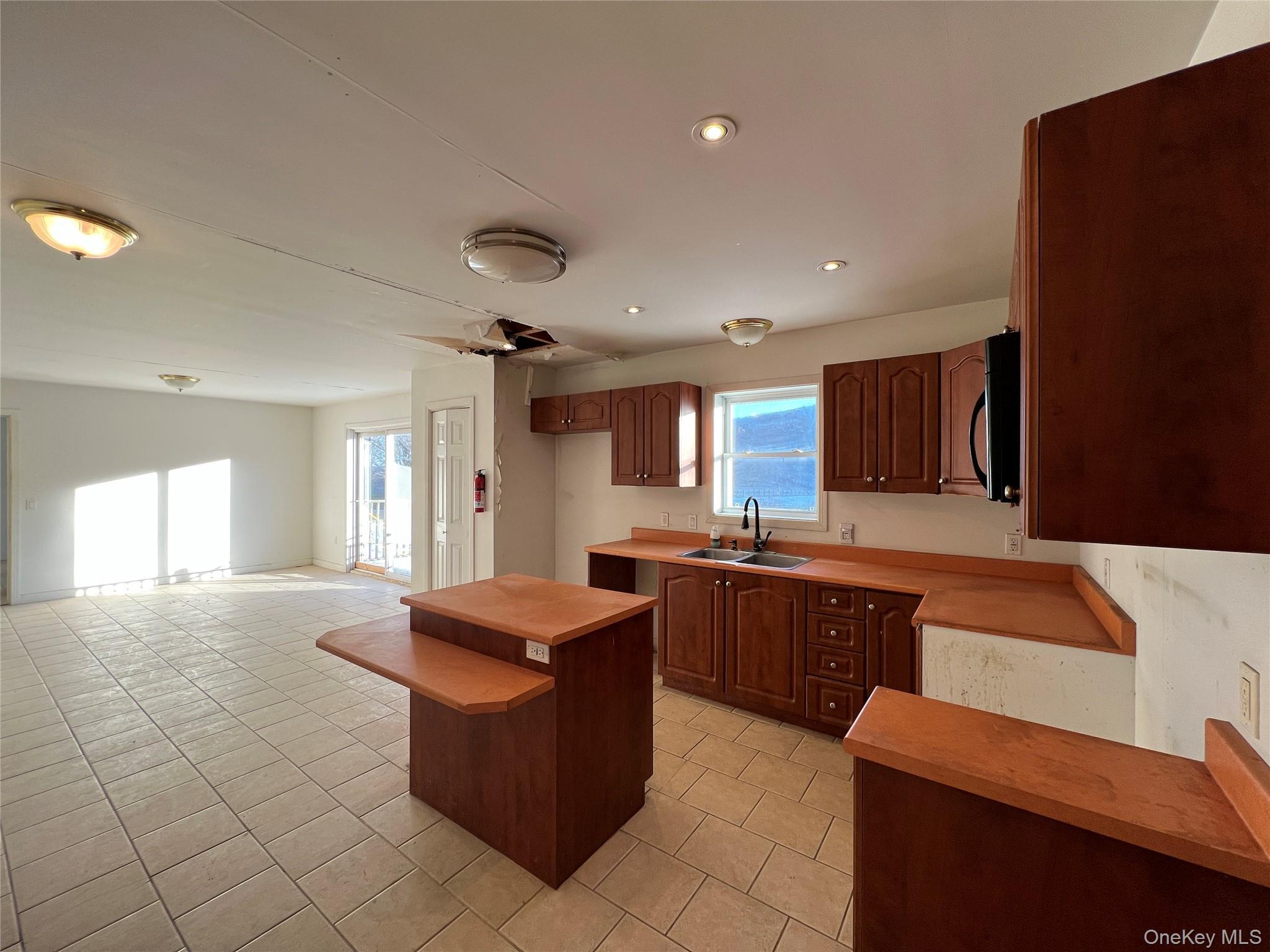 Single Family Poplar Hill Dutchess County, NY 12592, MLS-942497-2