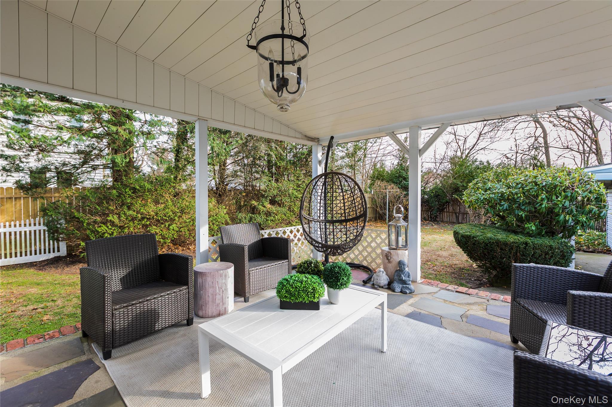 Single Family Jacobson Suffolk County, NY 11743, MLS-942534-27