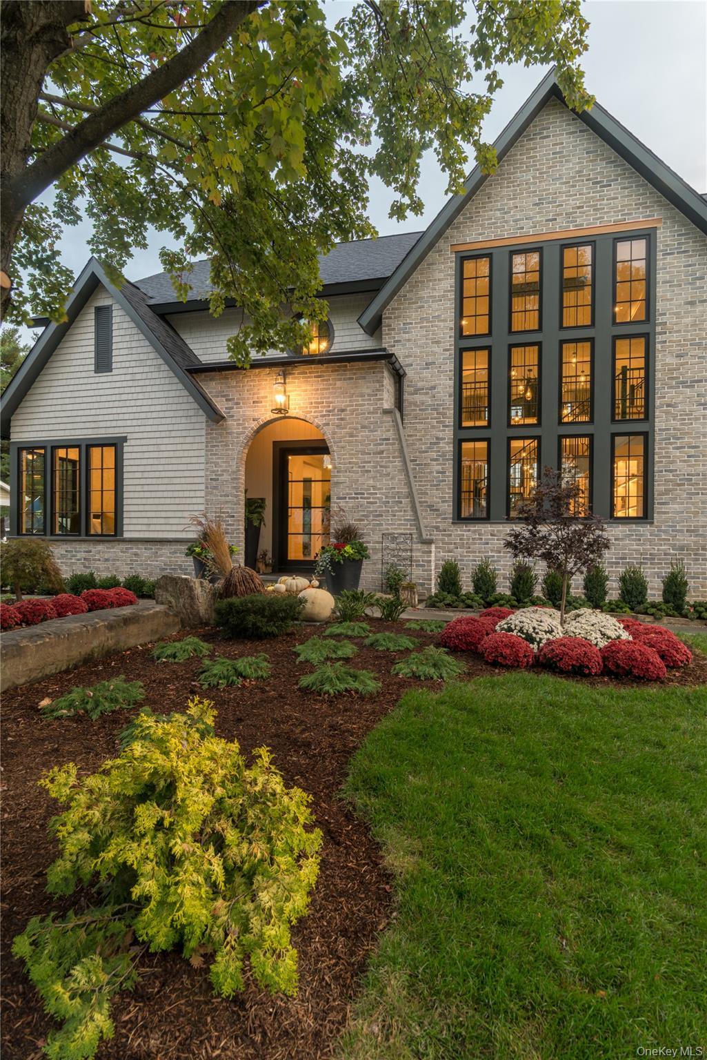 Single Family Autumn Lane  Out Of Area, NY 12866, MLS-942538-6