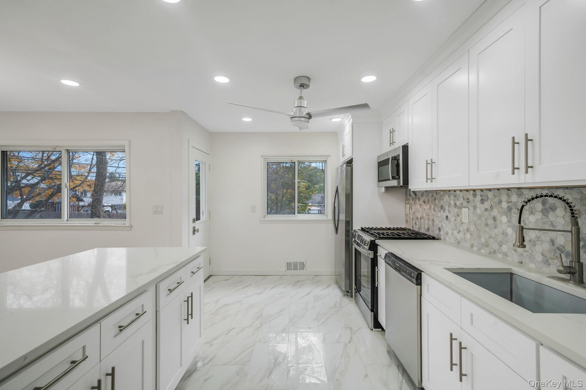 Single Family Elayne  Suffolk County, NY 11787, MLS-942545-10