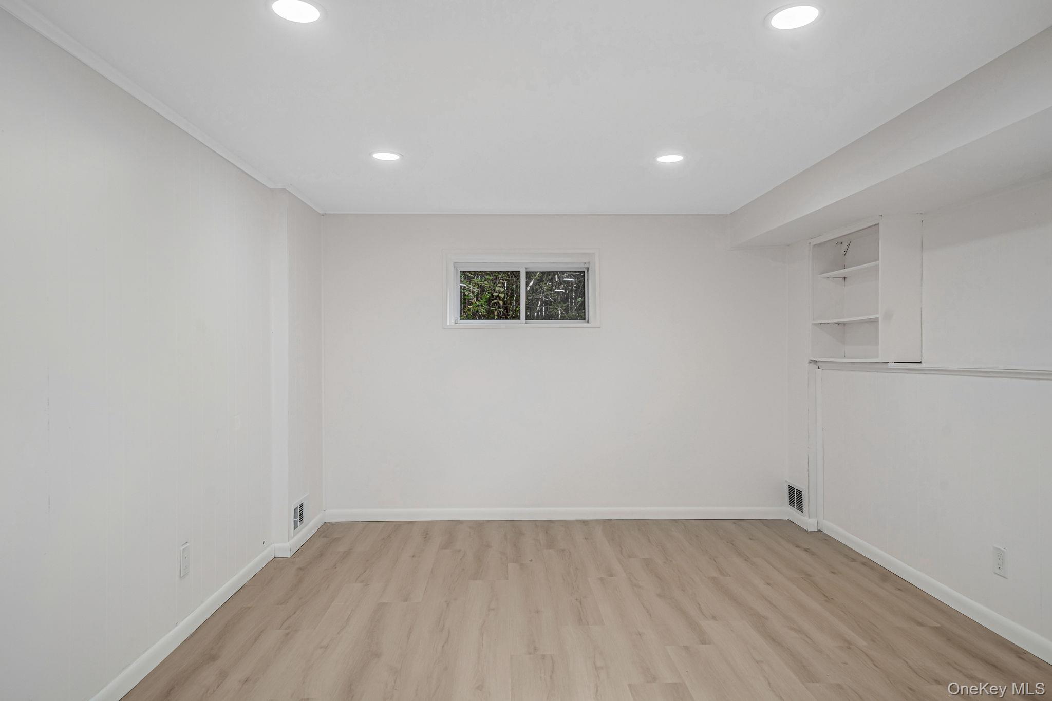 Single Family Elayne  Suffolk County, NY 11787, MLS-942545-22