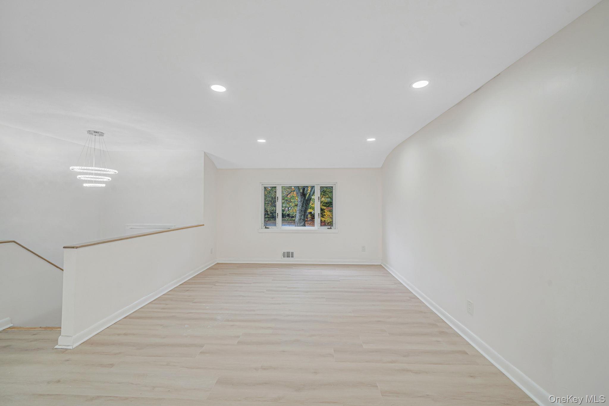 Single Family Elayne  Suffolk County, NY 11787, MLS-942545-7