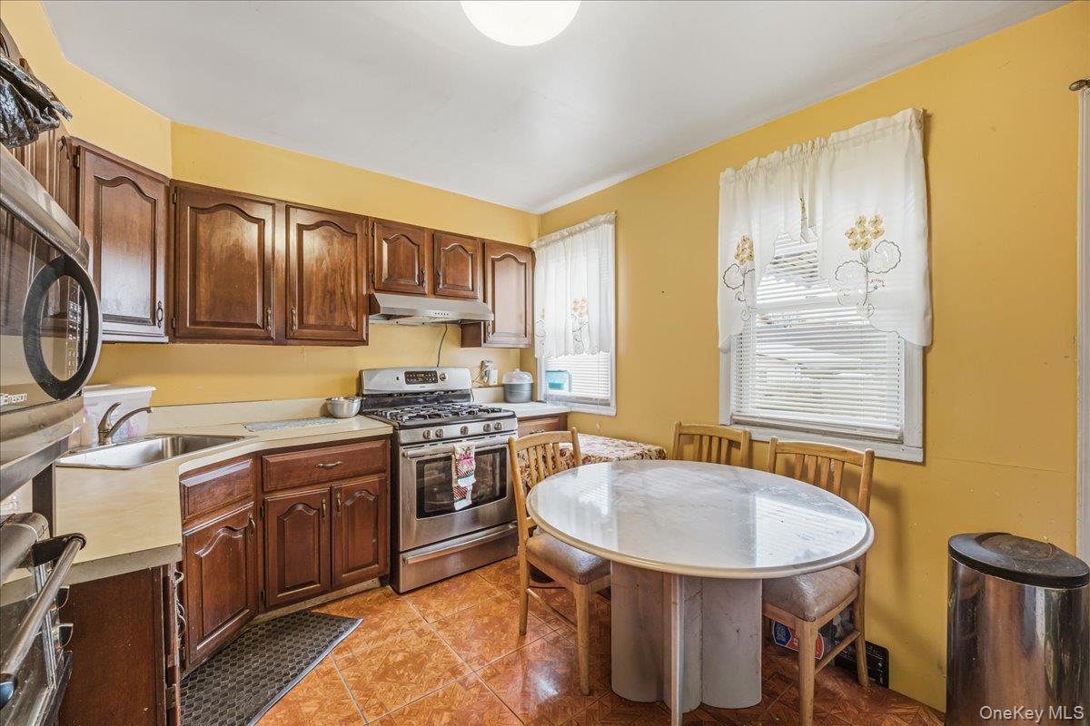 Single Family 130th Queens, NY 11436, MLS-942552-8