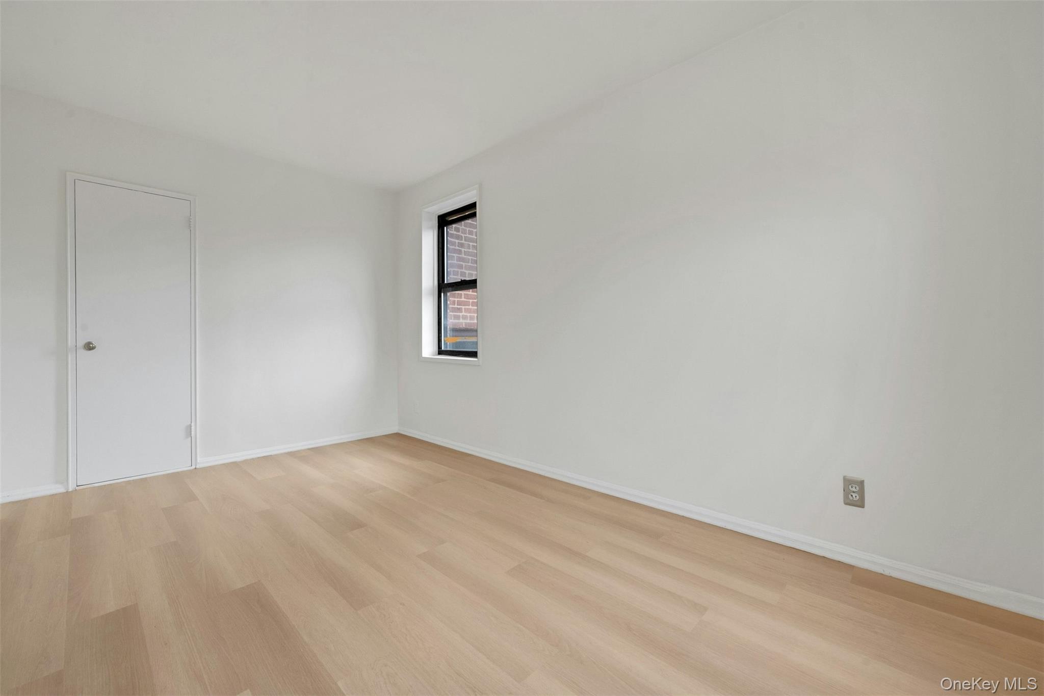 Coop Pelham  Westchester County, NY 10805, MLS-942555-17