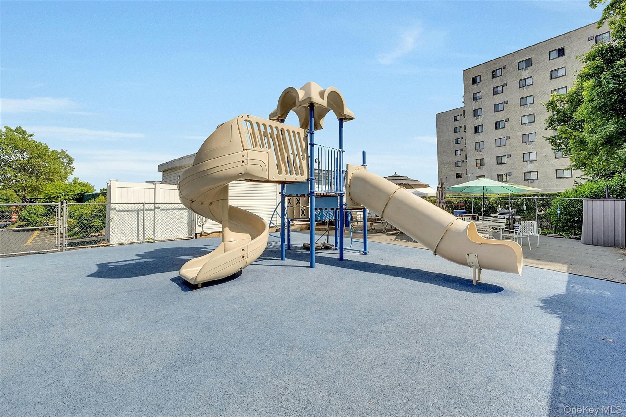 Coop Pelham  Westchester County, NY 10805, MLS-942555-24