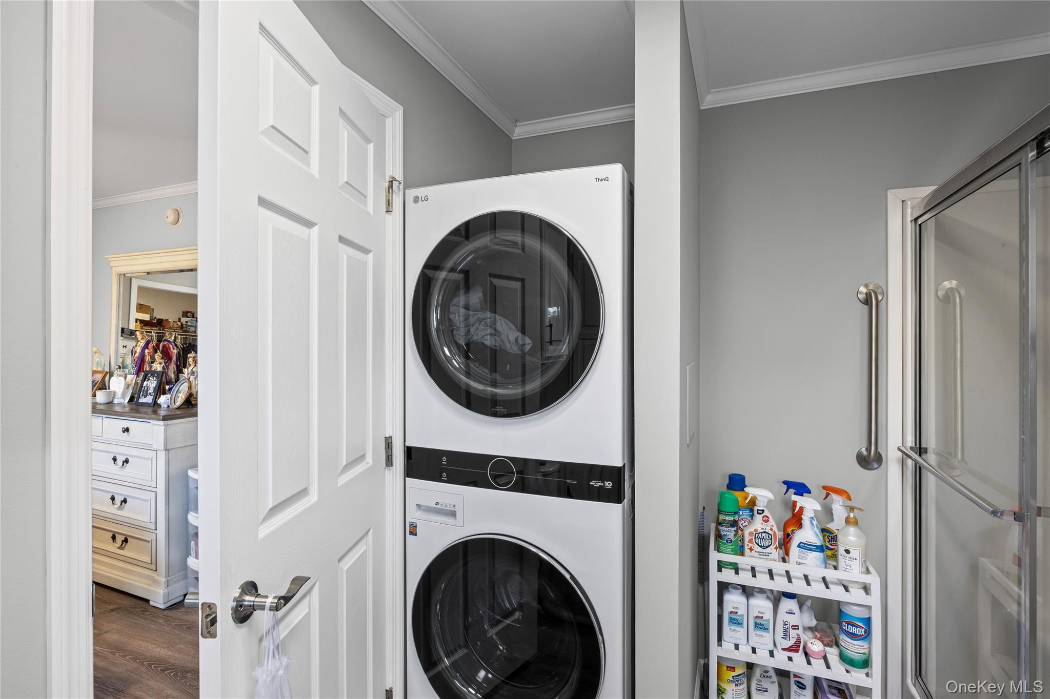 Single Family Old Country  Suffolk County, NY 11901, MLS-942563-17