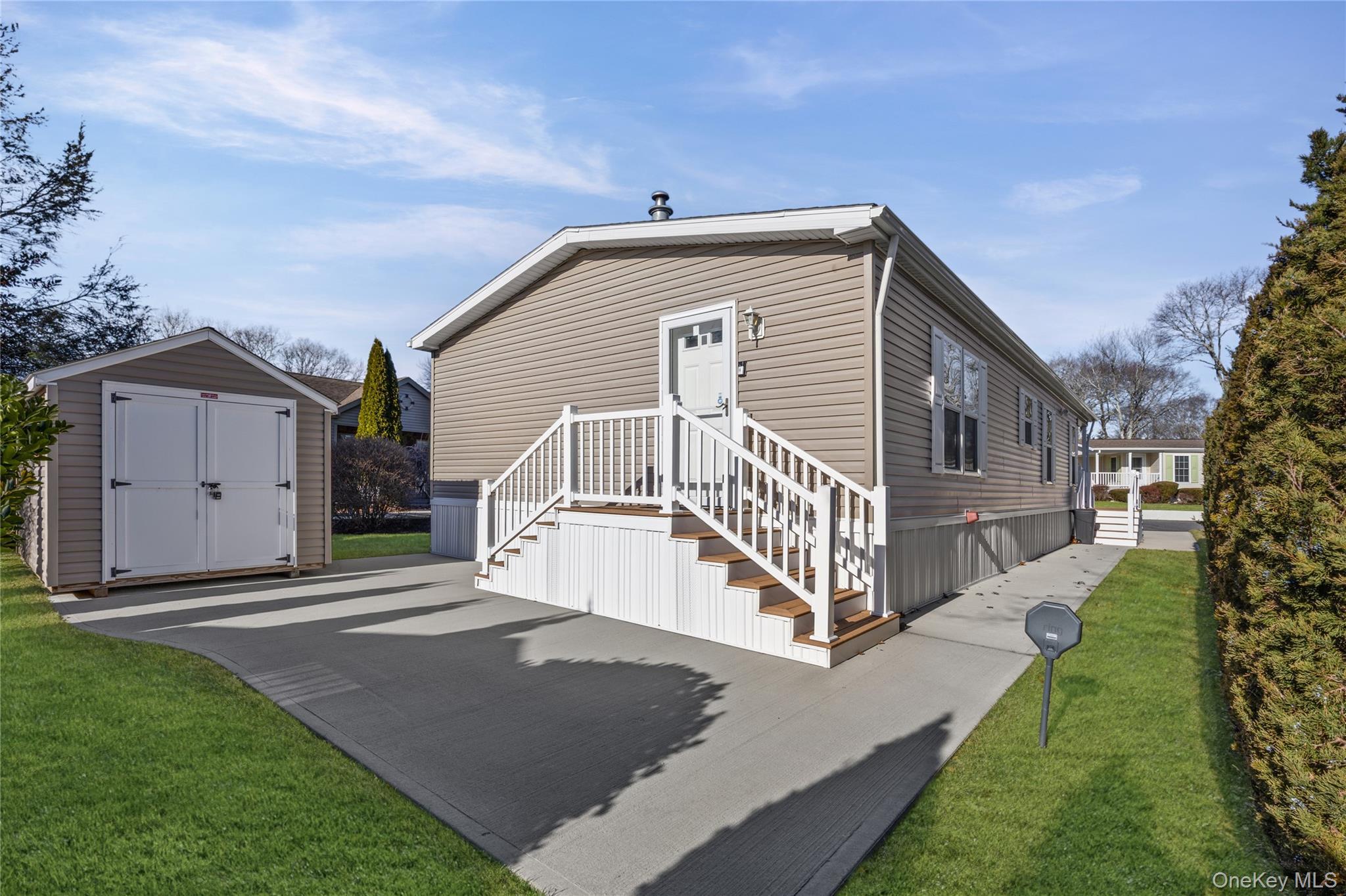 Single Family Old Country  Suffolk County, NY 11901, MLS-942563-19