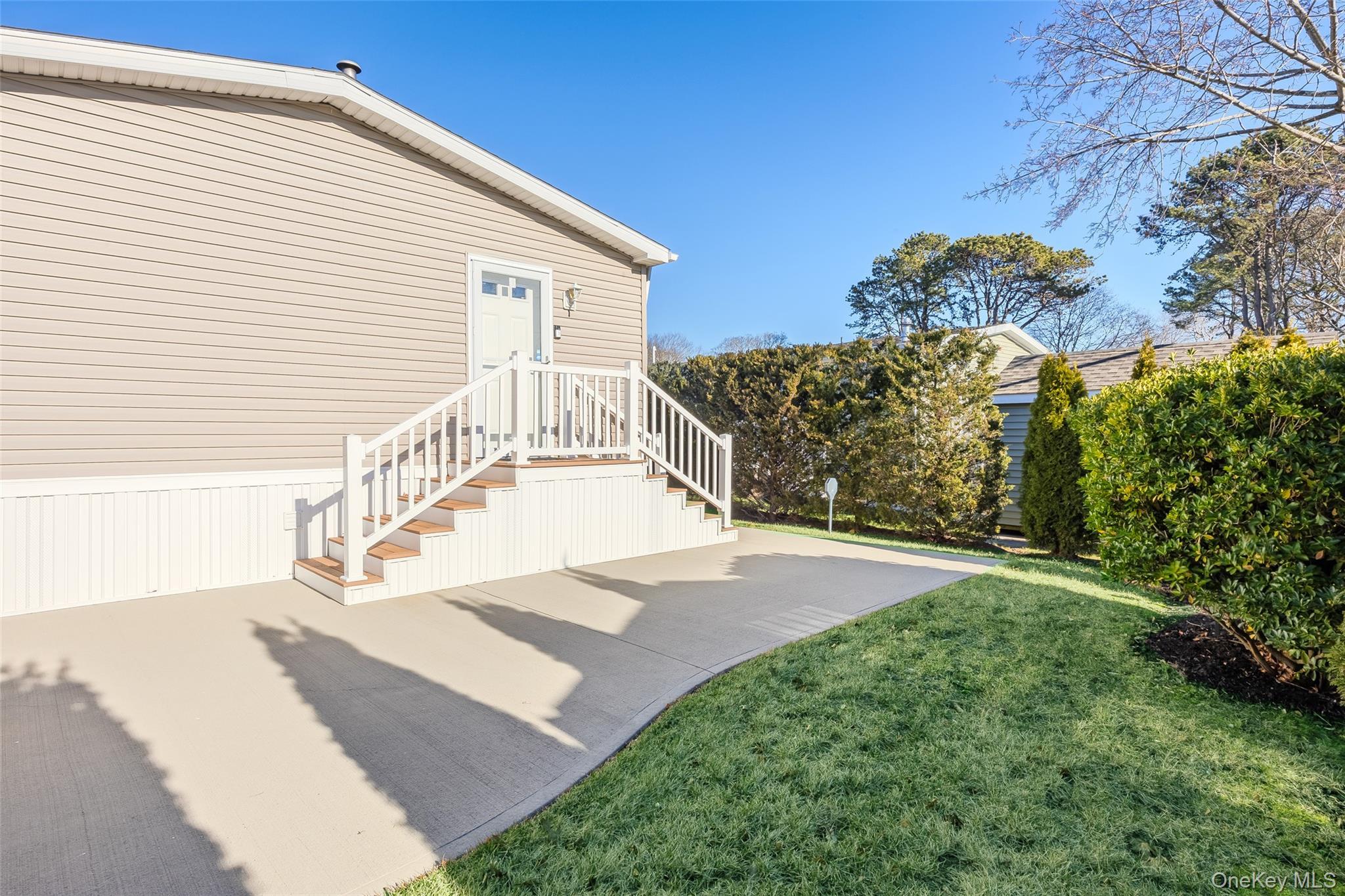 Single Family Old Country  Suffolk County, NY 11901, MLS-942563-21