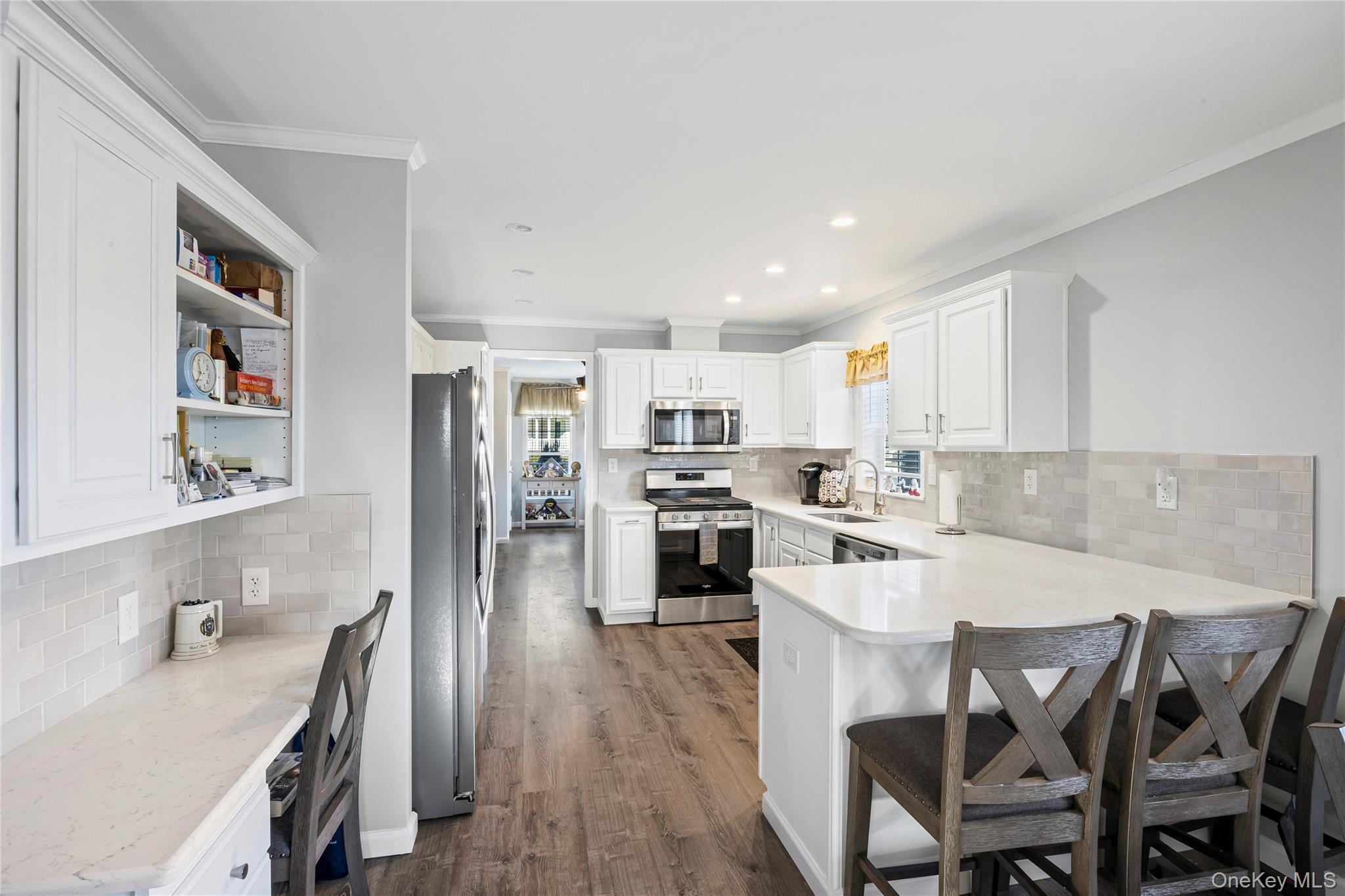 Single Family Old Country  Suffolk County, NY 11901, MLS-942563-3