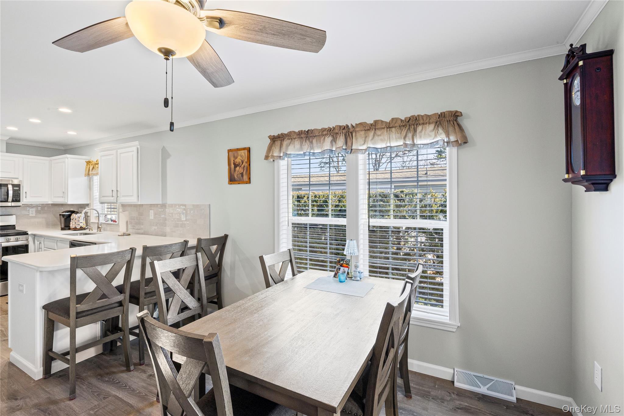 Single Family Old Country  Suffolk County, NY 11901, MLS-942563-7