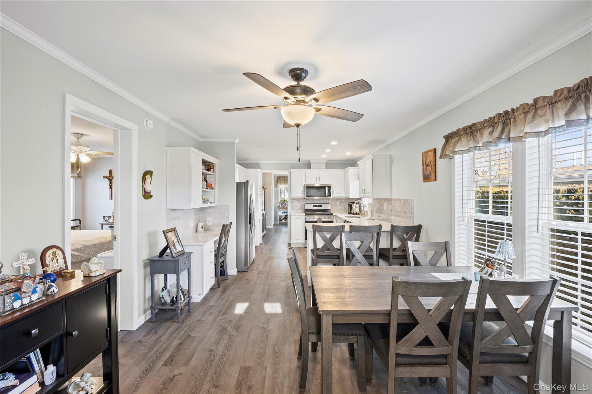 Single Family Old Country  Suffolk County, NY 11901, MLS-942563-8