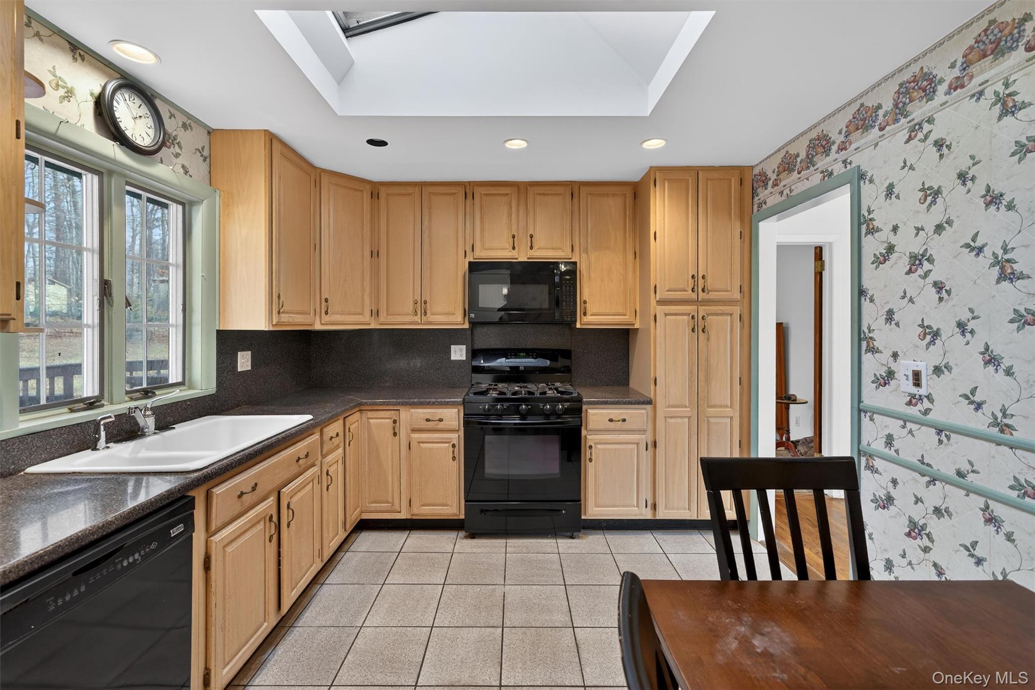 Single Family Fleetwood  Rockland County, NY 10977, MLS-942574-7