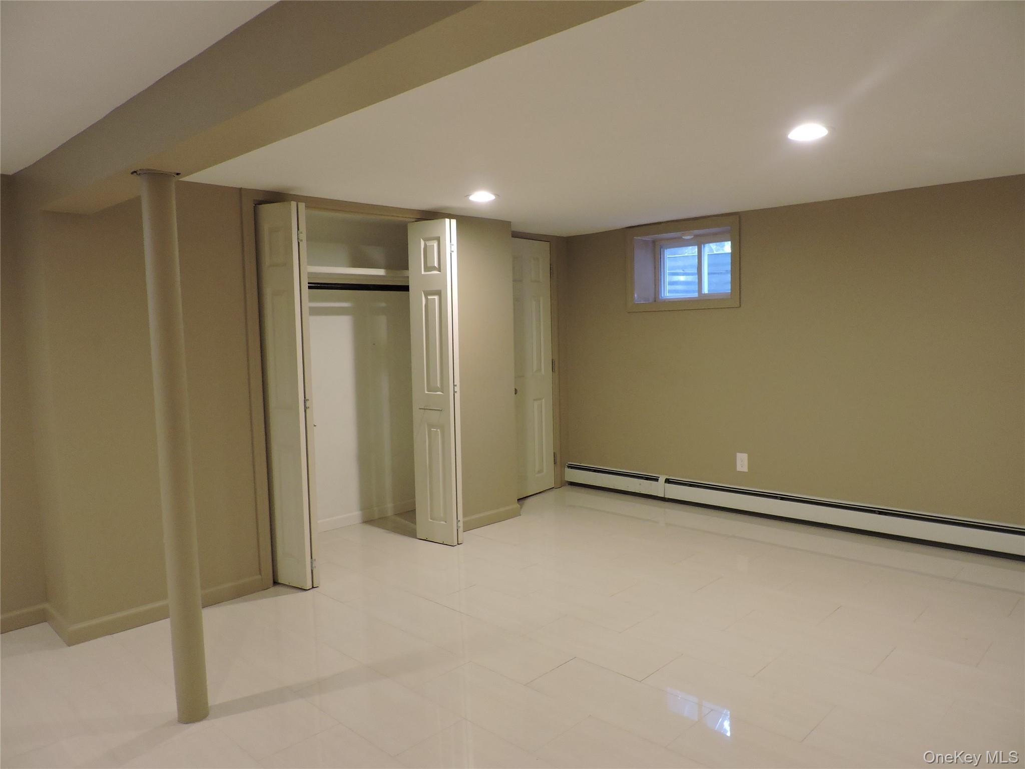 Single Family Bainbridge Nassau County, NY 11575, MLS-942579-19