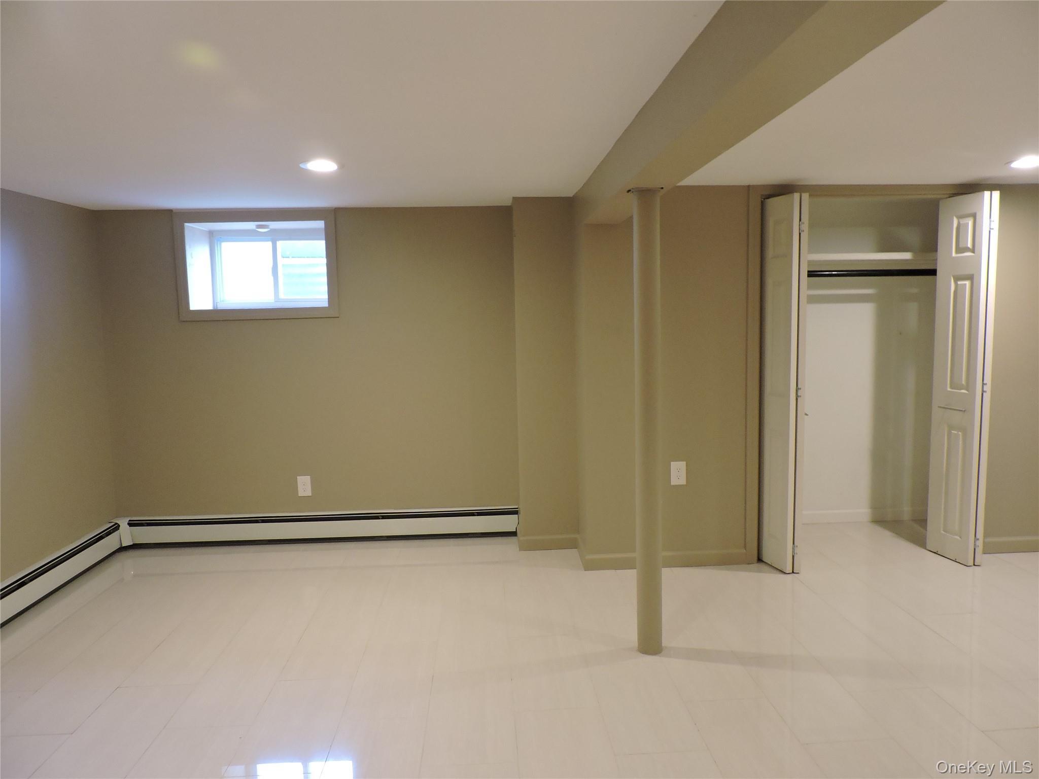 Single Family Bainbridge Nassau County, NY 11575, MLS-942579-20