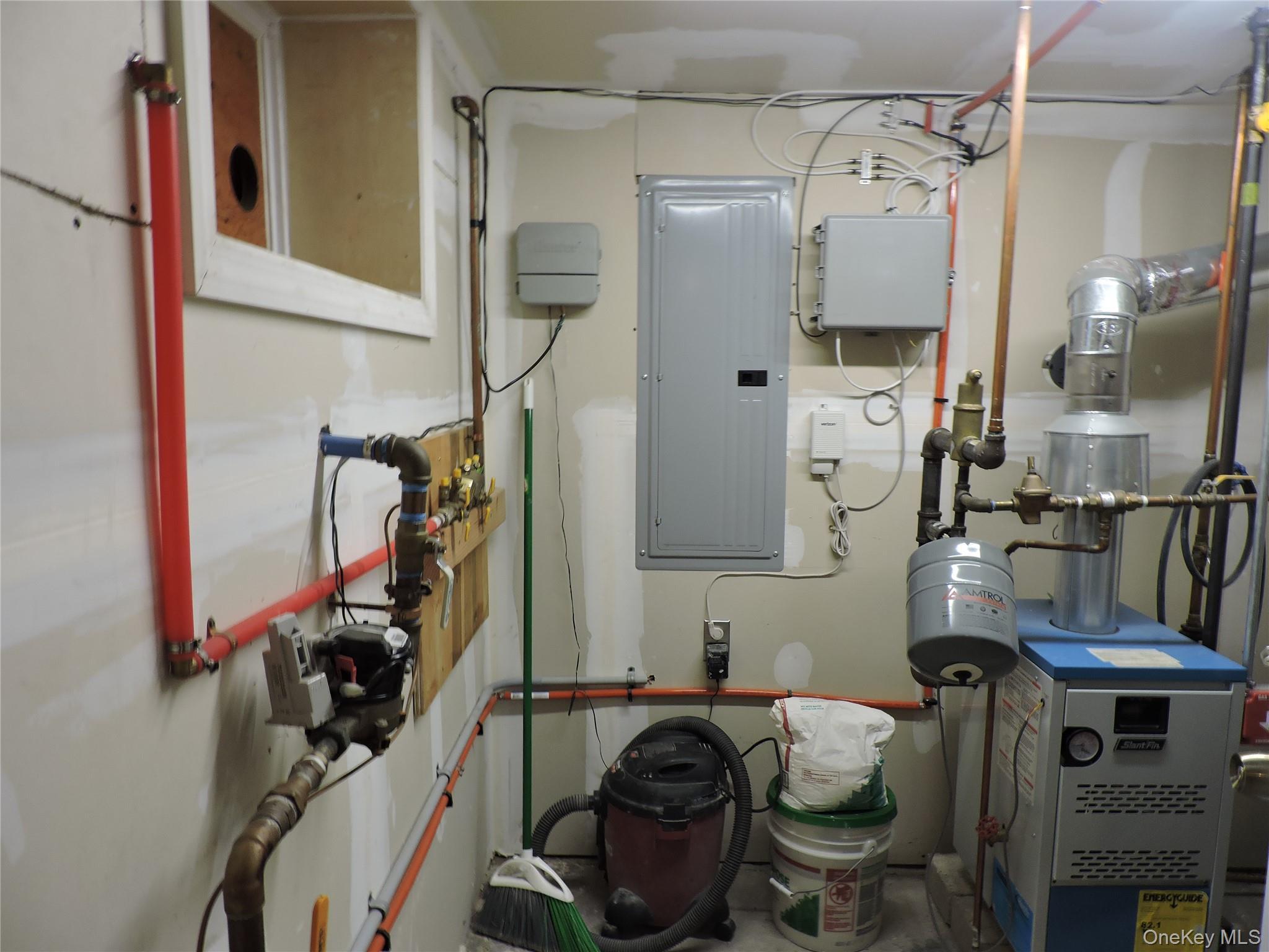 Single Family Bainbridge Nassau County, NY 11575, MLS-942579-23