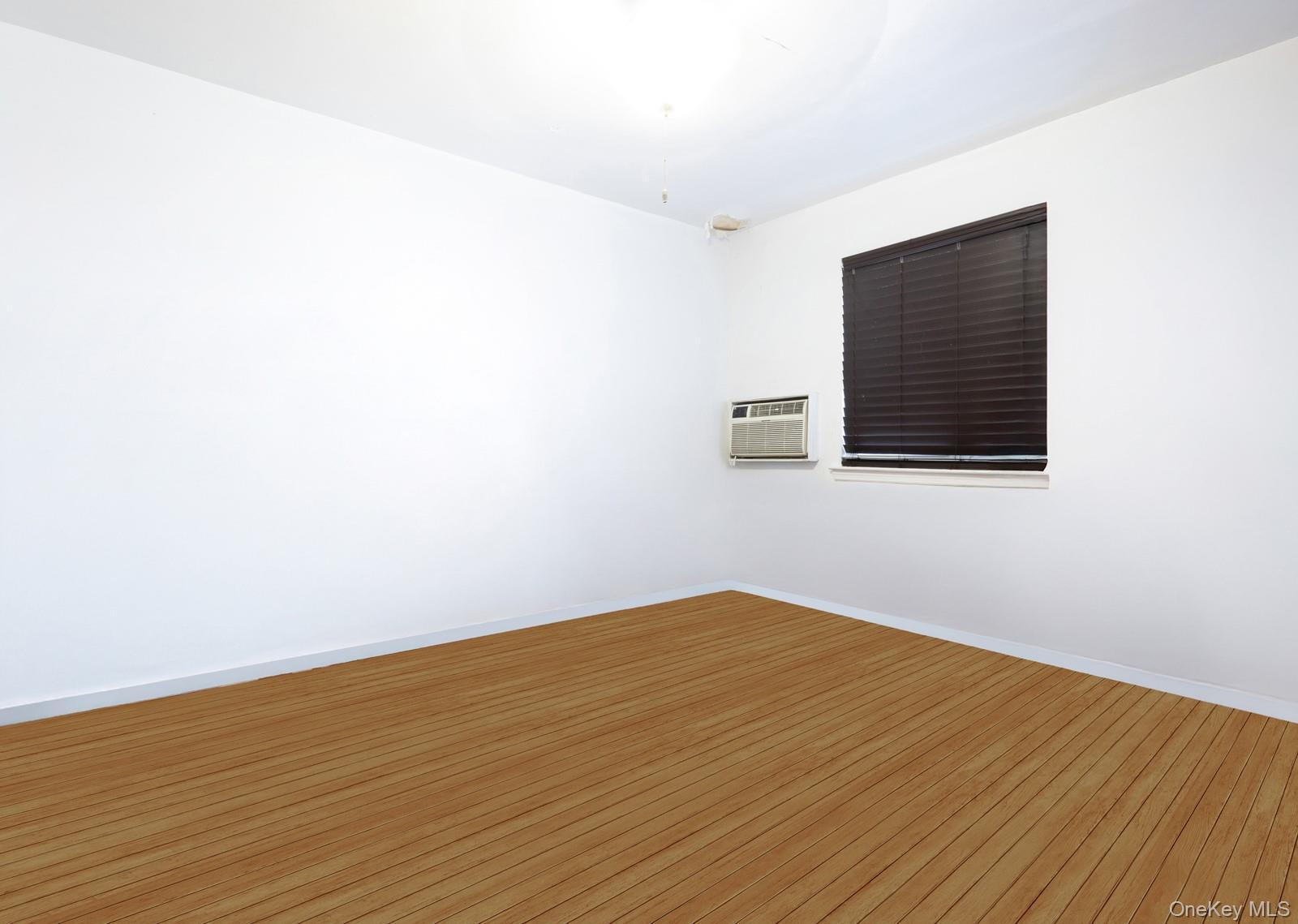 Single Family 26th  Queens, NY 11105, MLS-942591-25