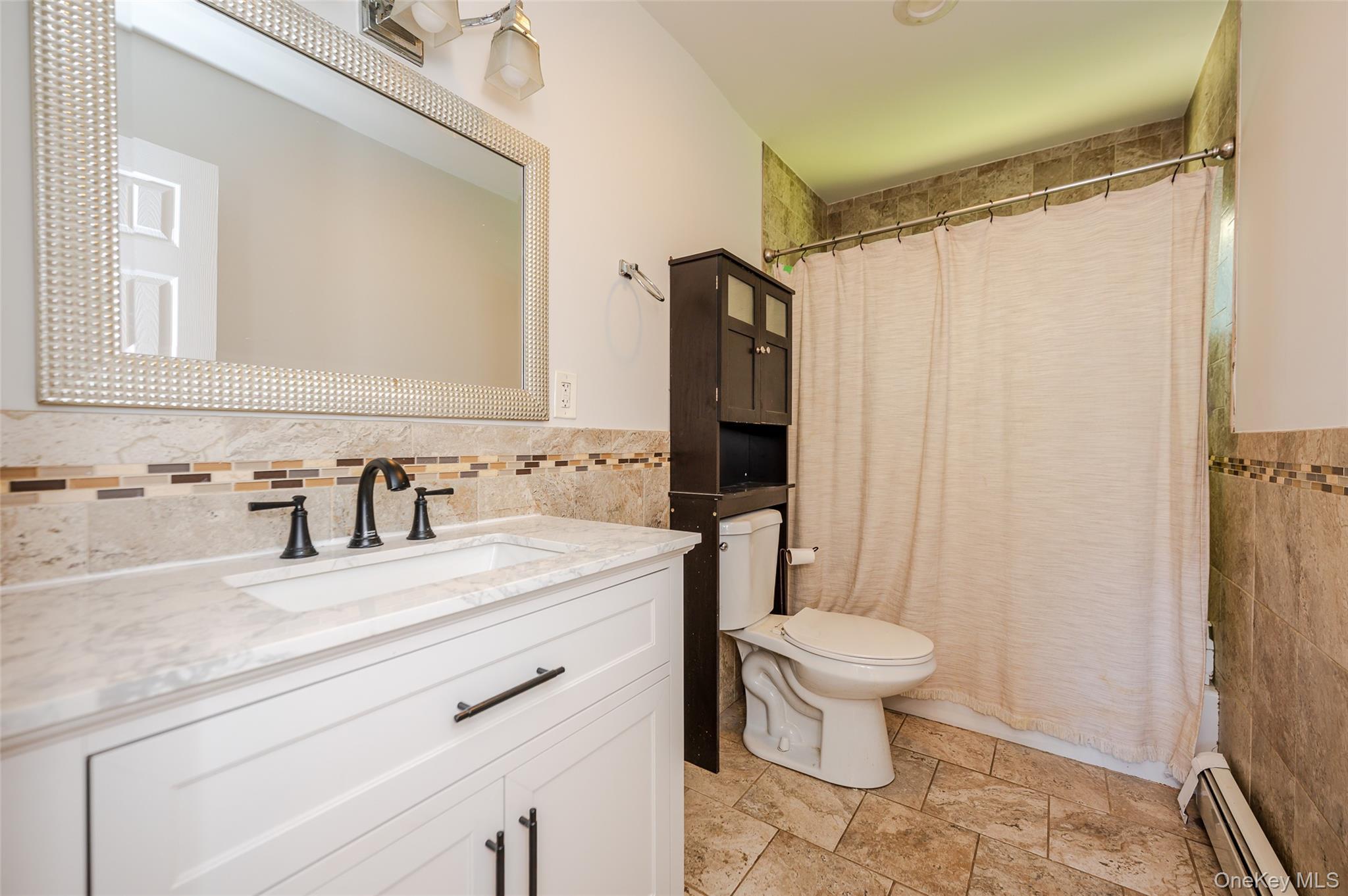 Single Family Waverly  Suffolk County, NY 11738, MLS-942593-10