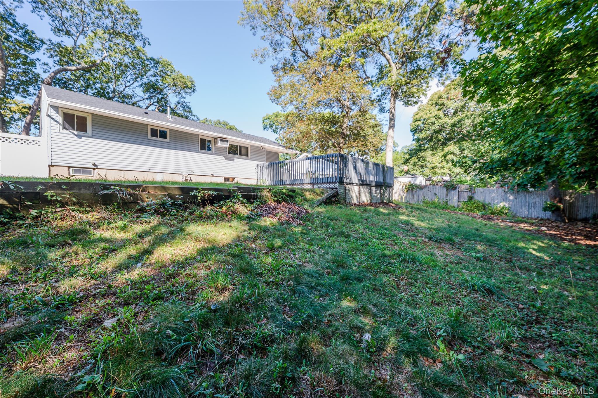 Single Family Waverly  Suffolk County, NY 11738, MLS-942593-18