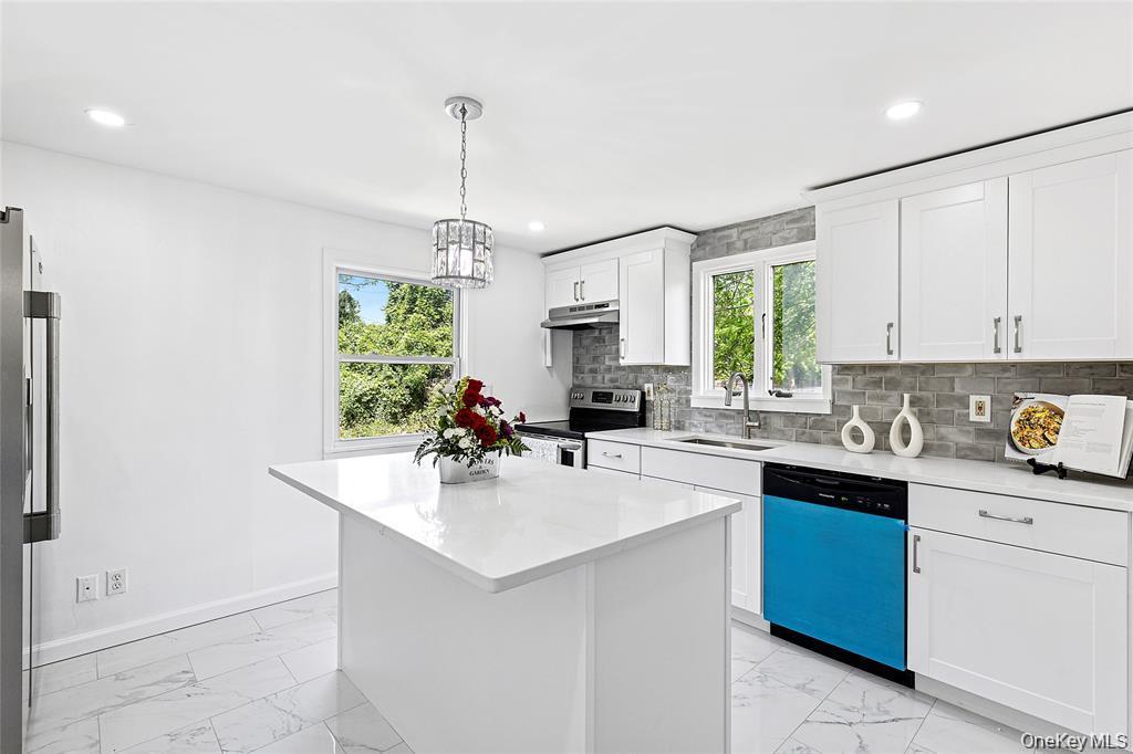 Single Family Saint George  Suffolk County, NY 11967, MLS-942597-2