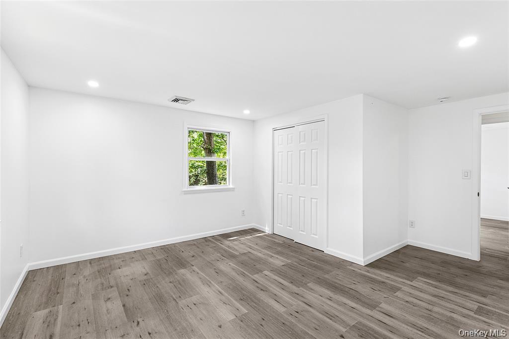 Single Family Saint George  Suffolk County, NY 11967, MLS-942597-9