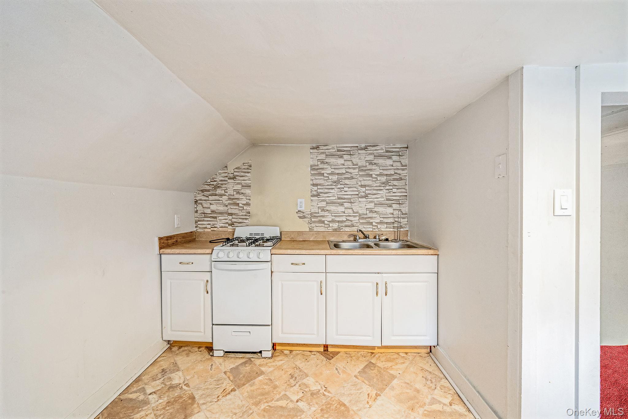 Single Family Butts Hollow  Dutchess County, NY 12522, MLS-942641-32