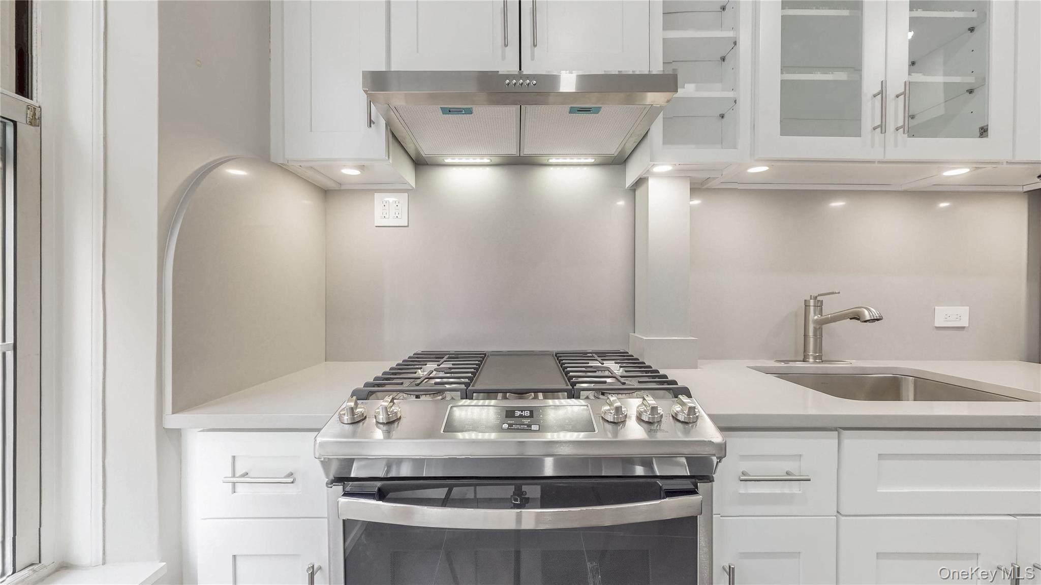 Coop 85th  Queens, NY 11372, MLS-942652-21