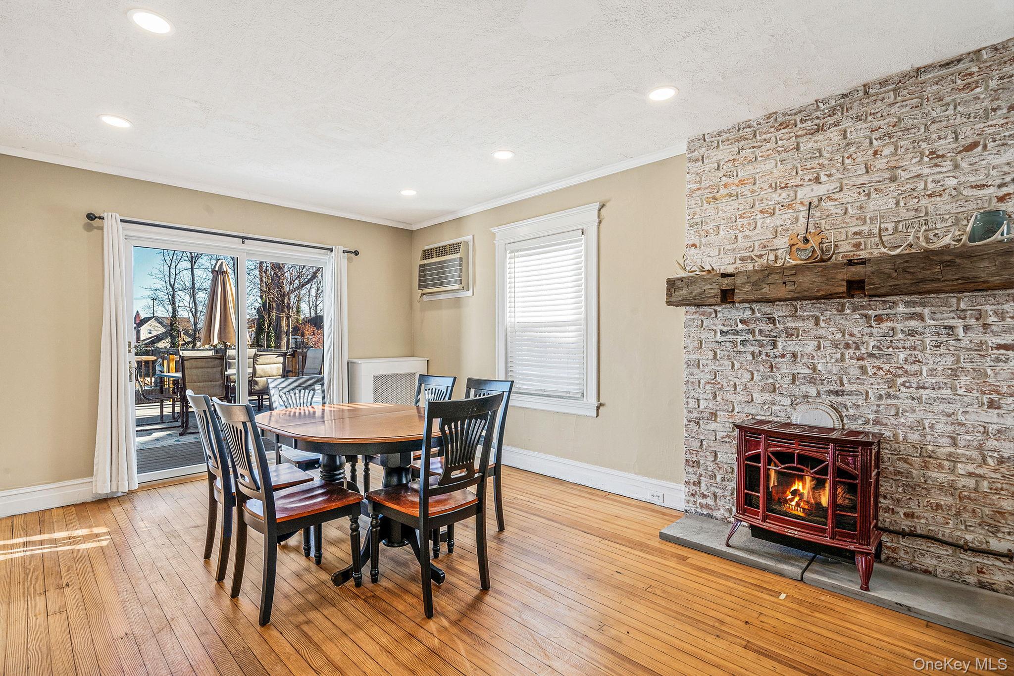 Single Family Jayne Suffolk County, NY 11772, MLS-942665-12