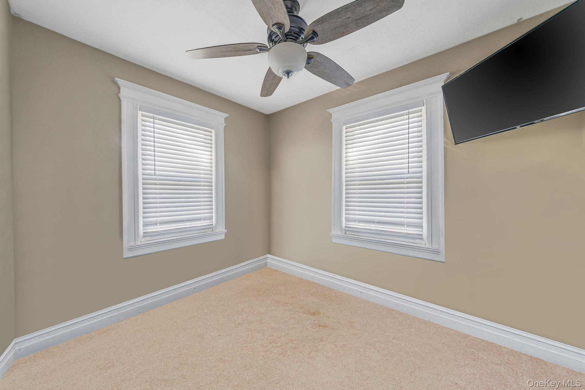 Single Family Jayne Suffolk County, NY 11772, MLS-942665-20