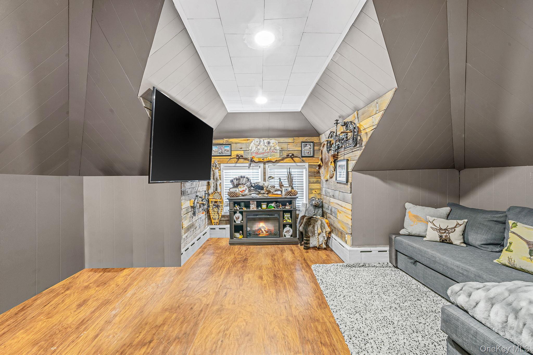 Single Family Jayne Suffolk County, NY 11772, MLS-942665-22