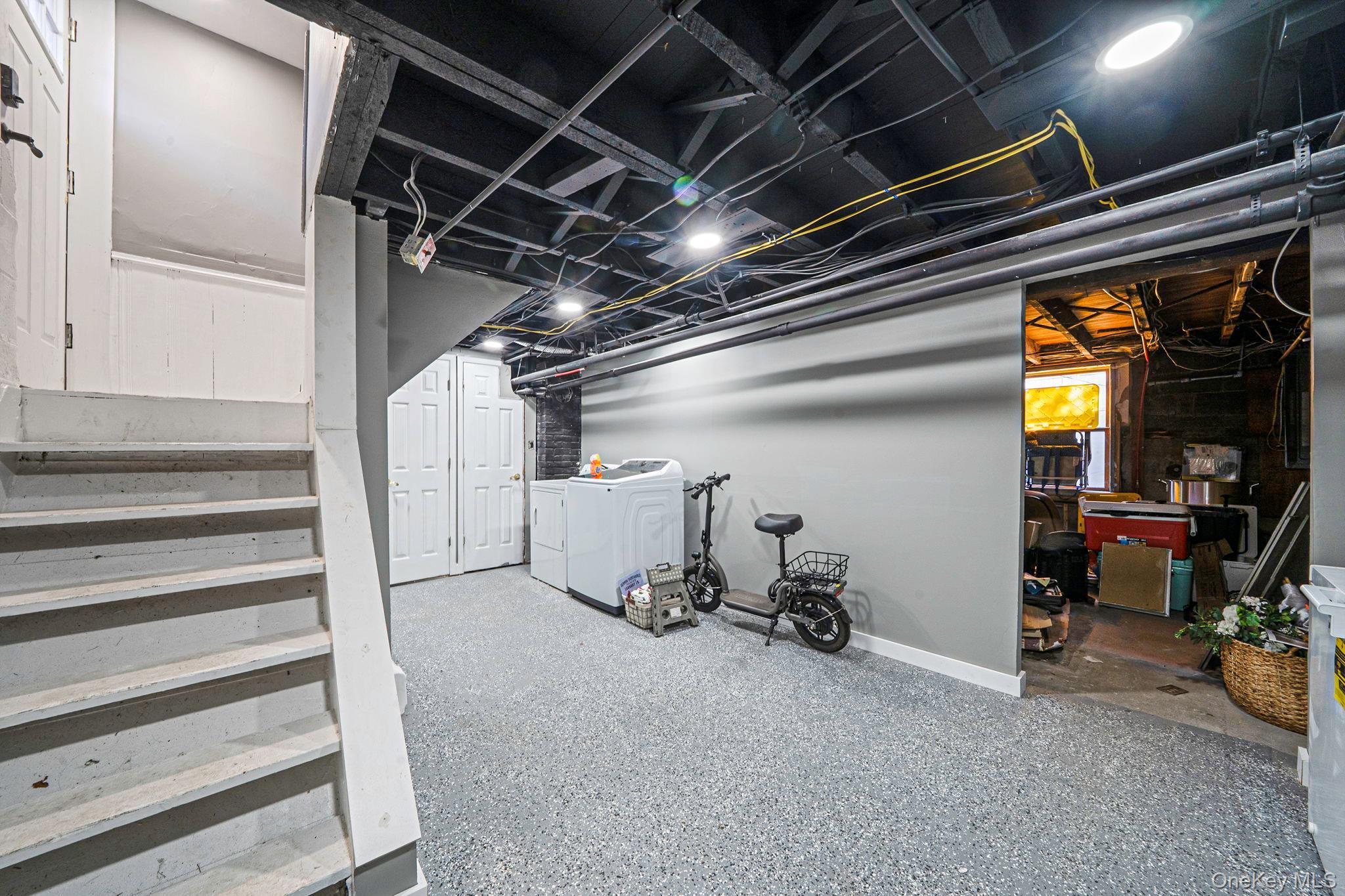 Single Family Jayne Suffolk County, NY 11772, MLS-942665-23