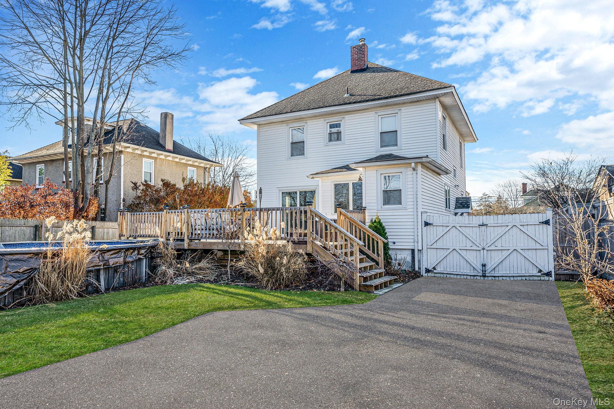 Single Family Jayne Suffolk County, NY 11772, MLS-942665-32