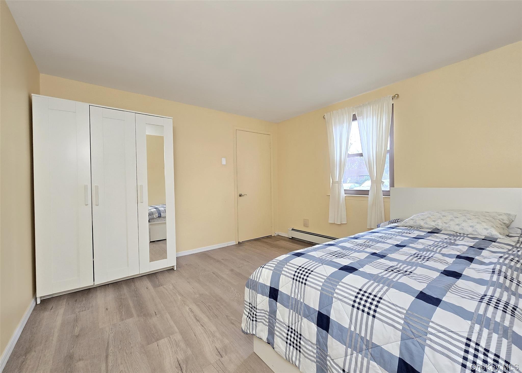 Single Family Evergreen Suffolk County, NY 11784, MLS-942666-11