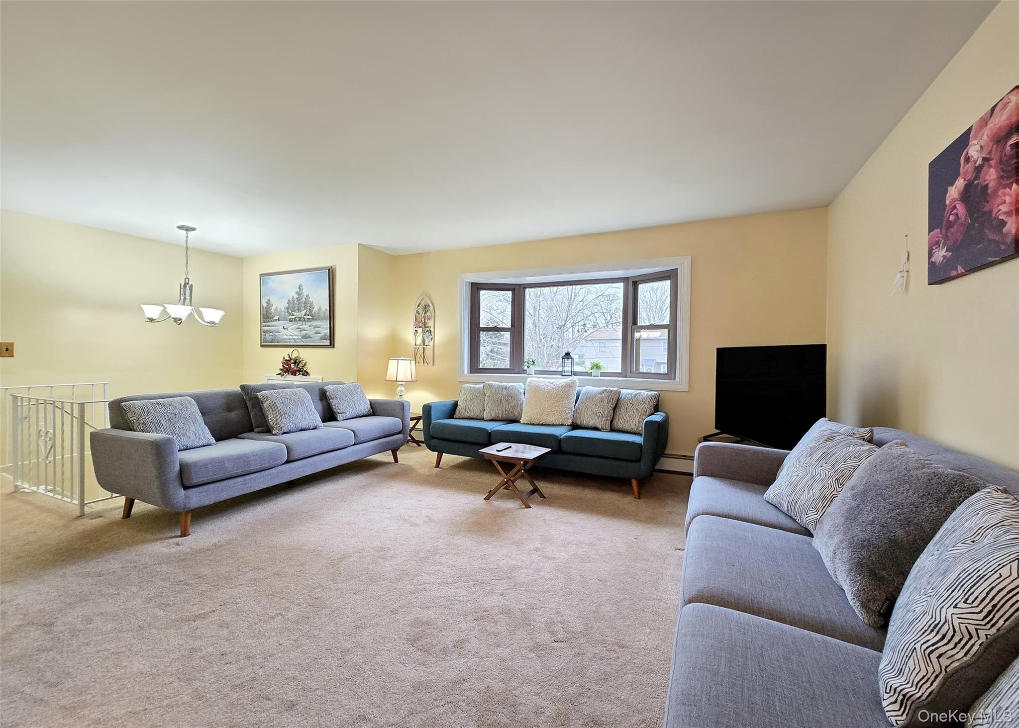 Single Family Evergreen Suffolk County, NY 11784, MLS-942666-3