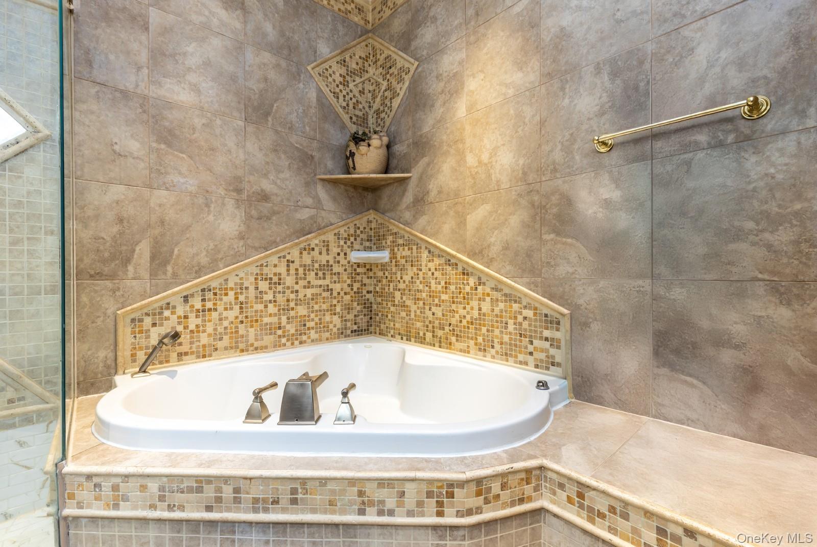 Single Family 26th  Queens, NY 11105, MLS-942670-10