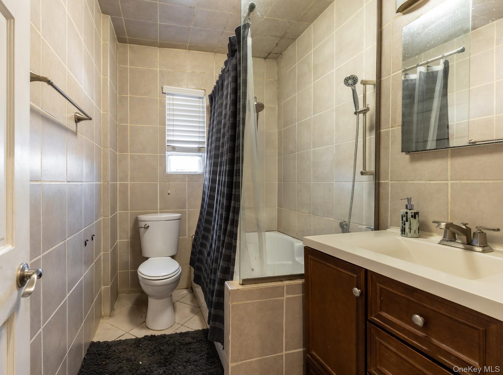 Single Family 26th  Queens, NY 11105, MLS-942670-26