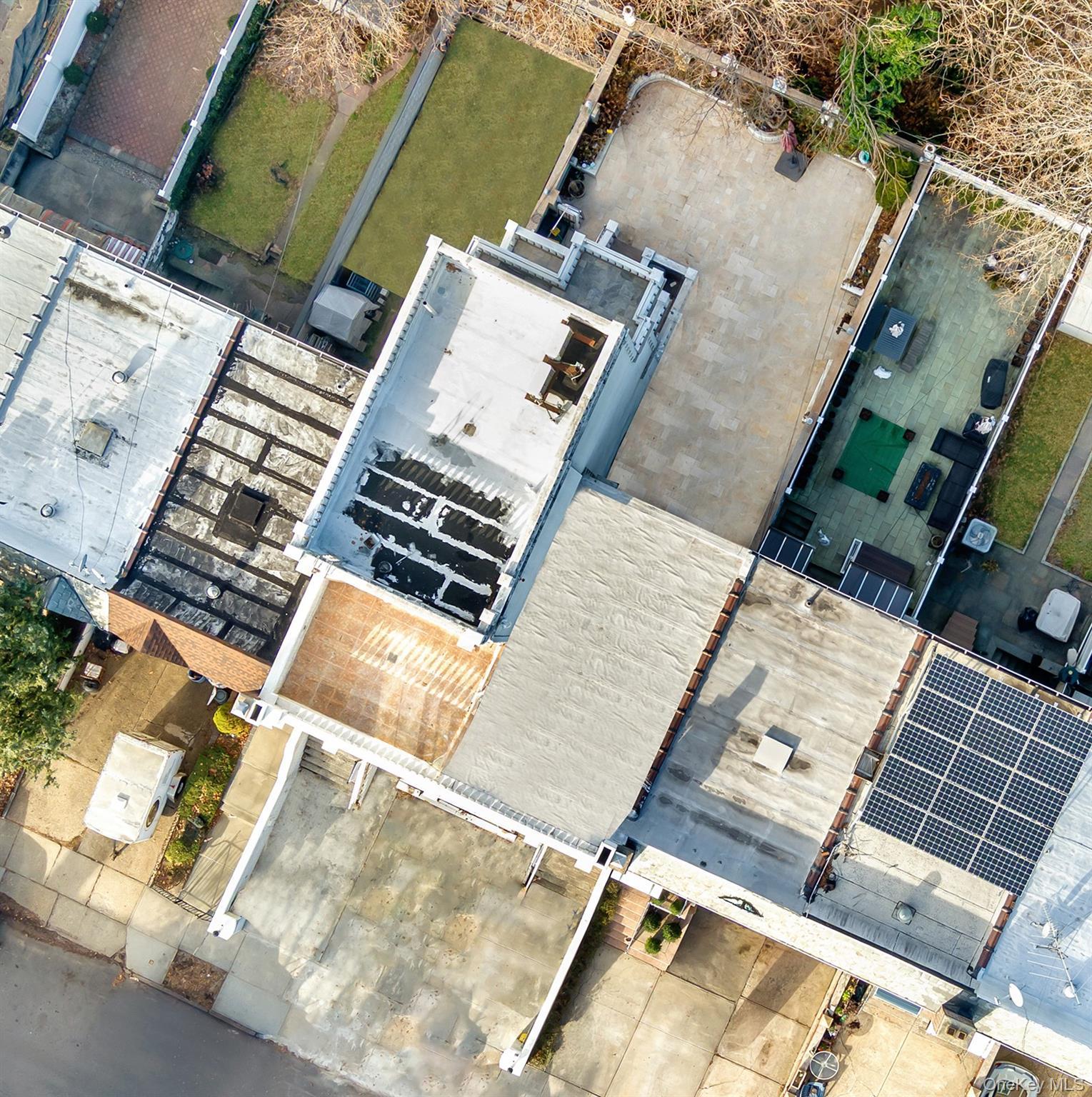 Single Family 26th  Queens, NY 11105, MLS-942670-28