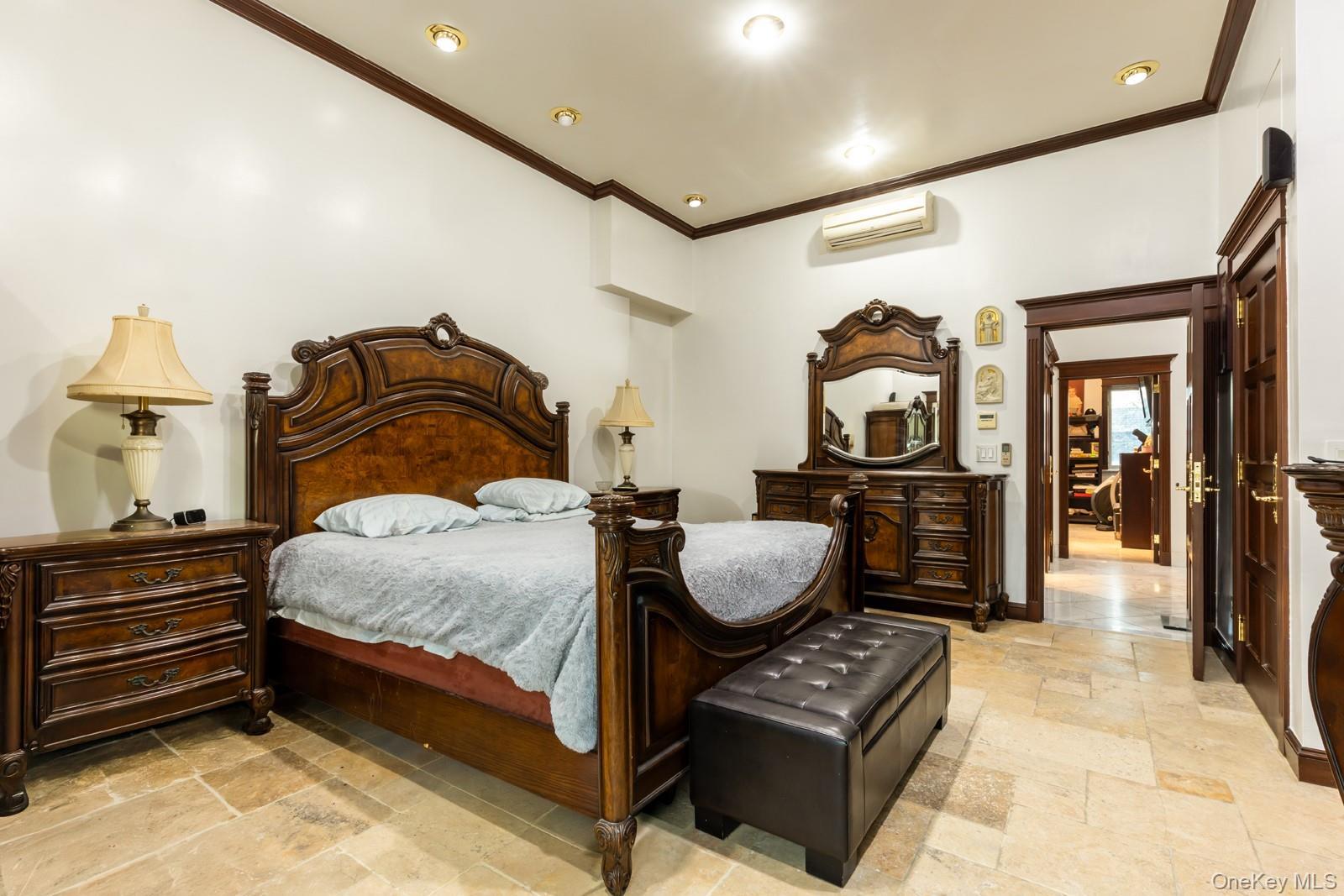 Single Family 26th  Queens, NY 11105, MLS-942670-8