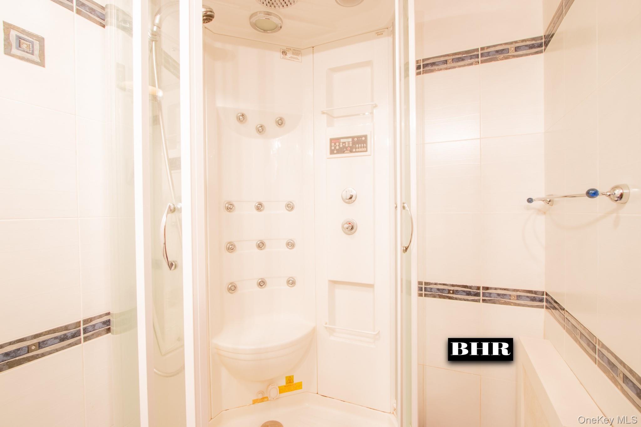 Single Family Ocean  Brooklyn, NY 11235, MLS-942677-28