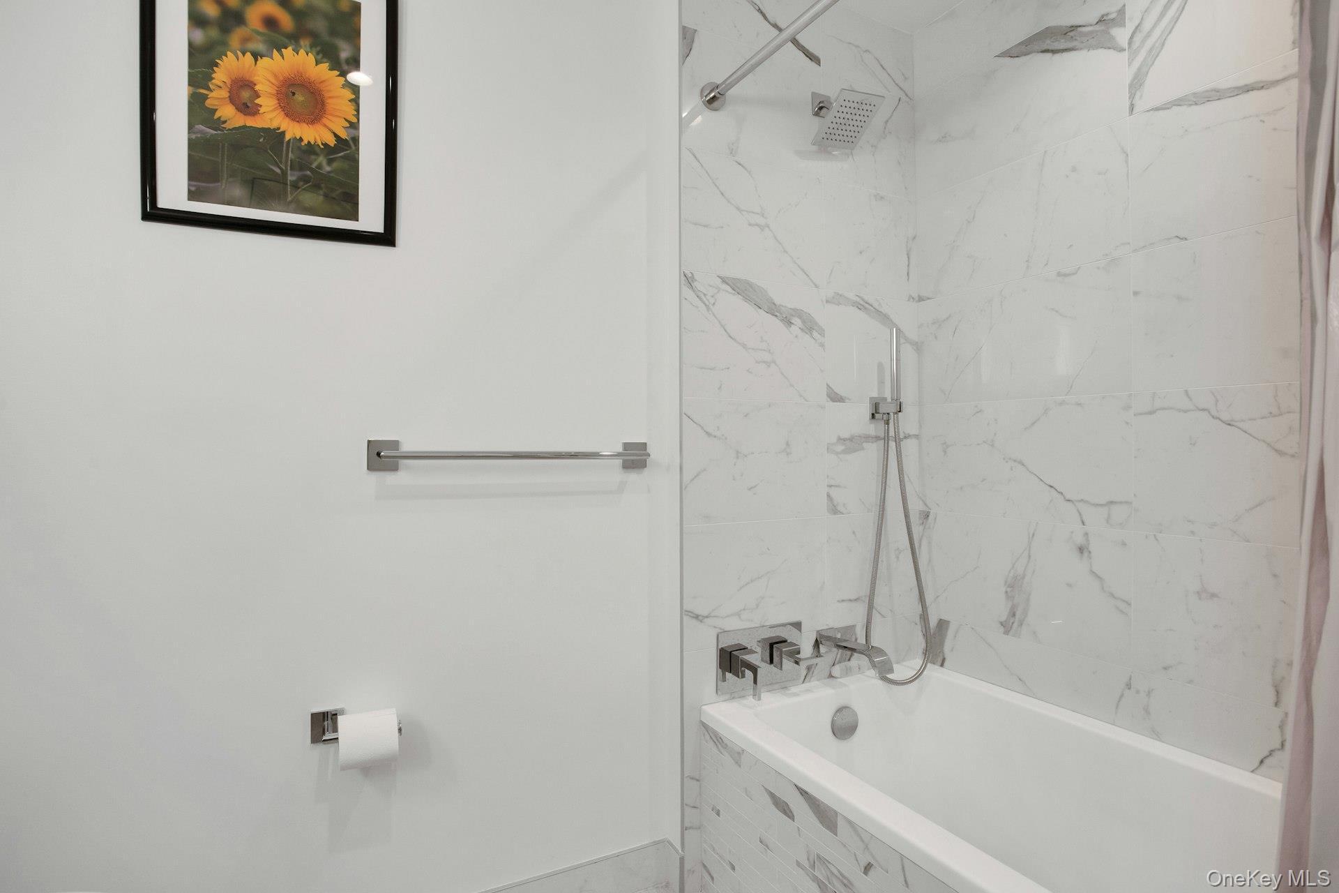 Condo 39th  Queens, NY 11354, MLS-942684-32