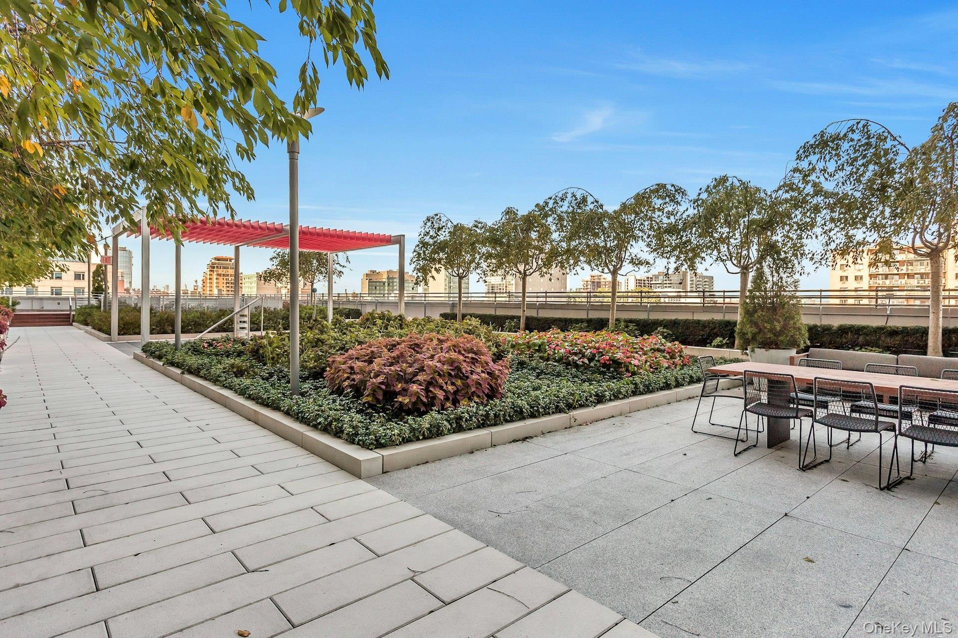 Condo 39th  Queens, NY 11354, MLS-942684-6