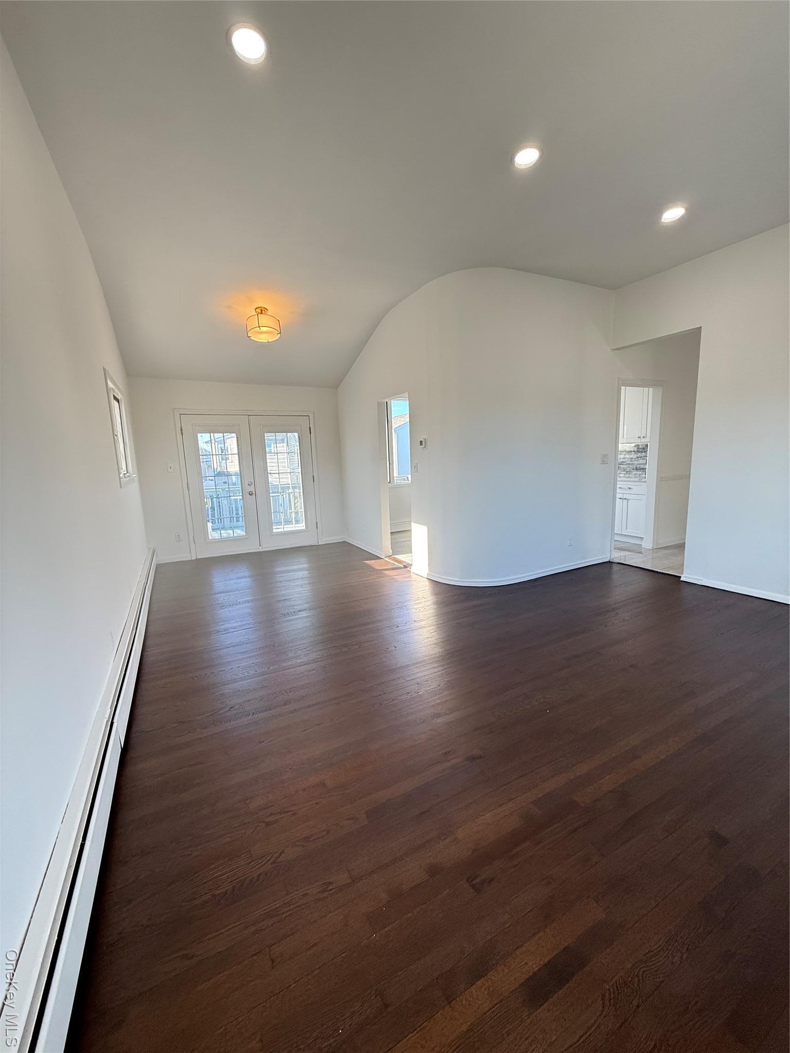 Single Family Branch  Nassau County, NY 11520, MLS-942686-15