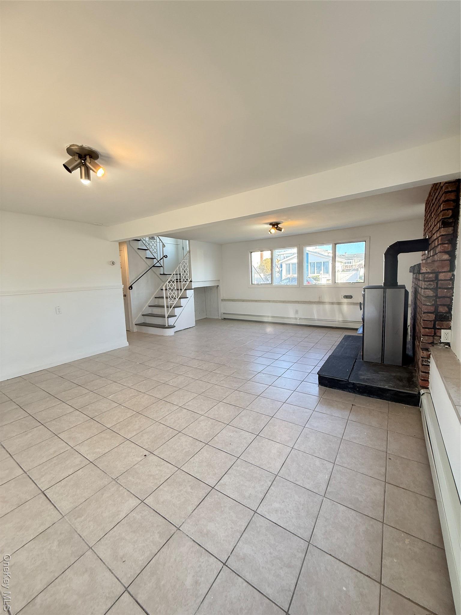 Single Family Branch  Nassau County, NY 11520, MLS-942686-32