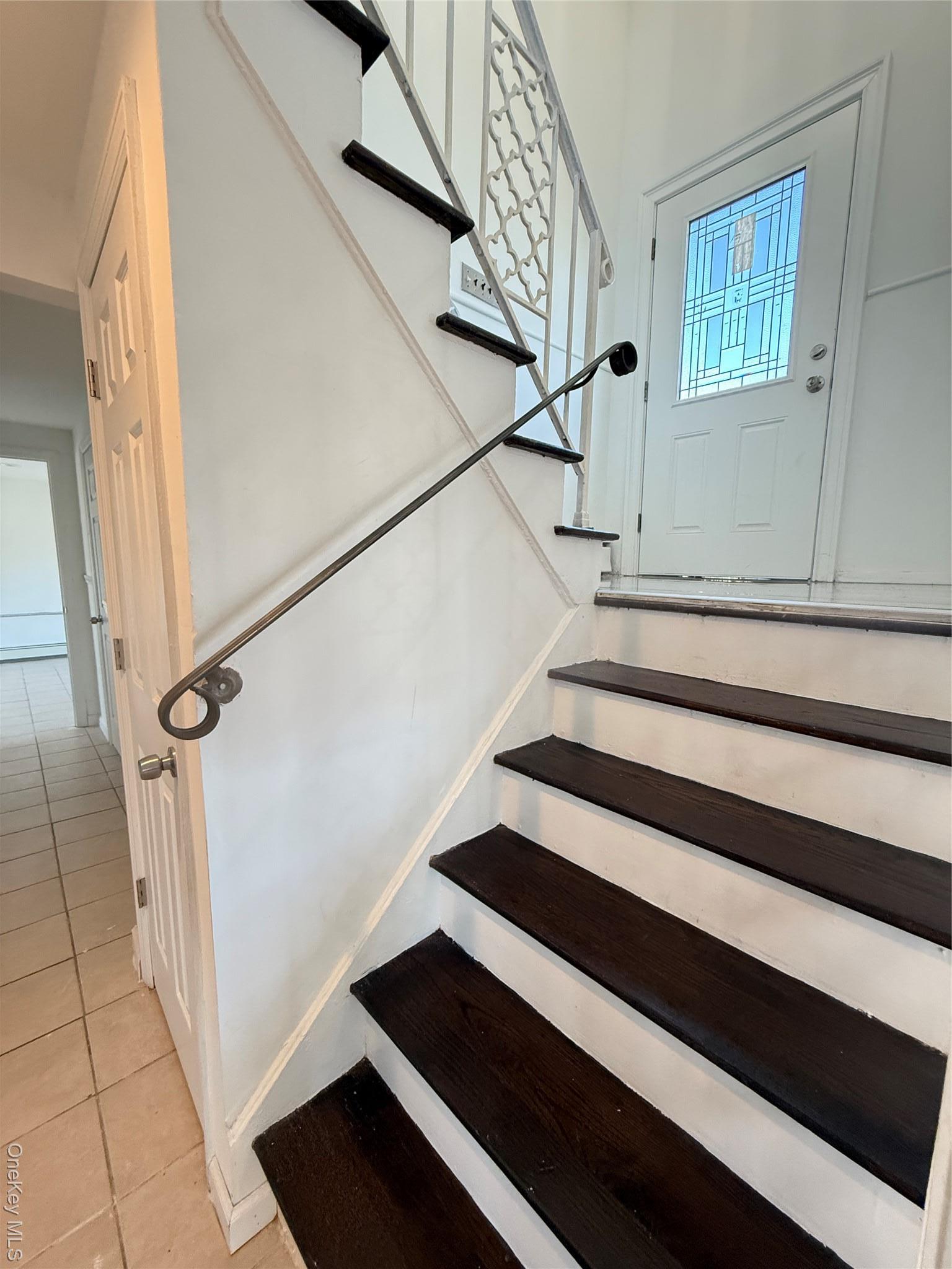 Single Family Branch  Nassau County, NY 11520, MLS-942686-34