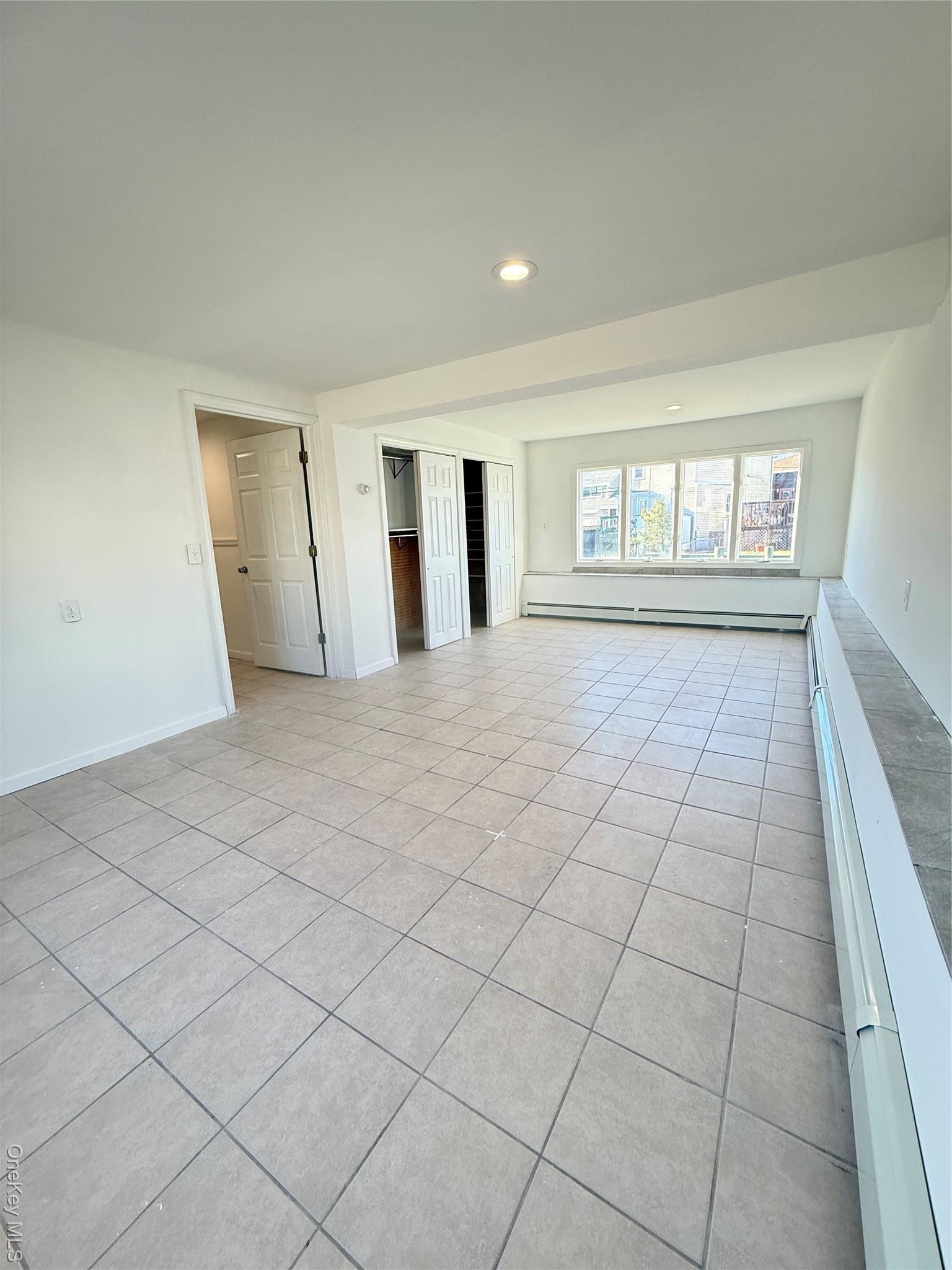 Single Family Branch  Nassau County, NY 11520, MLS-942686-38