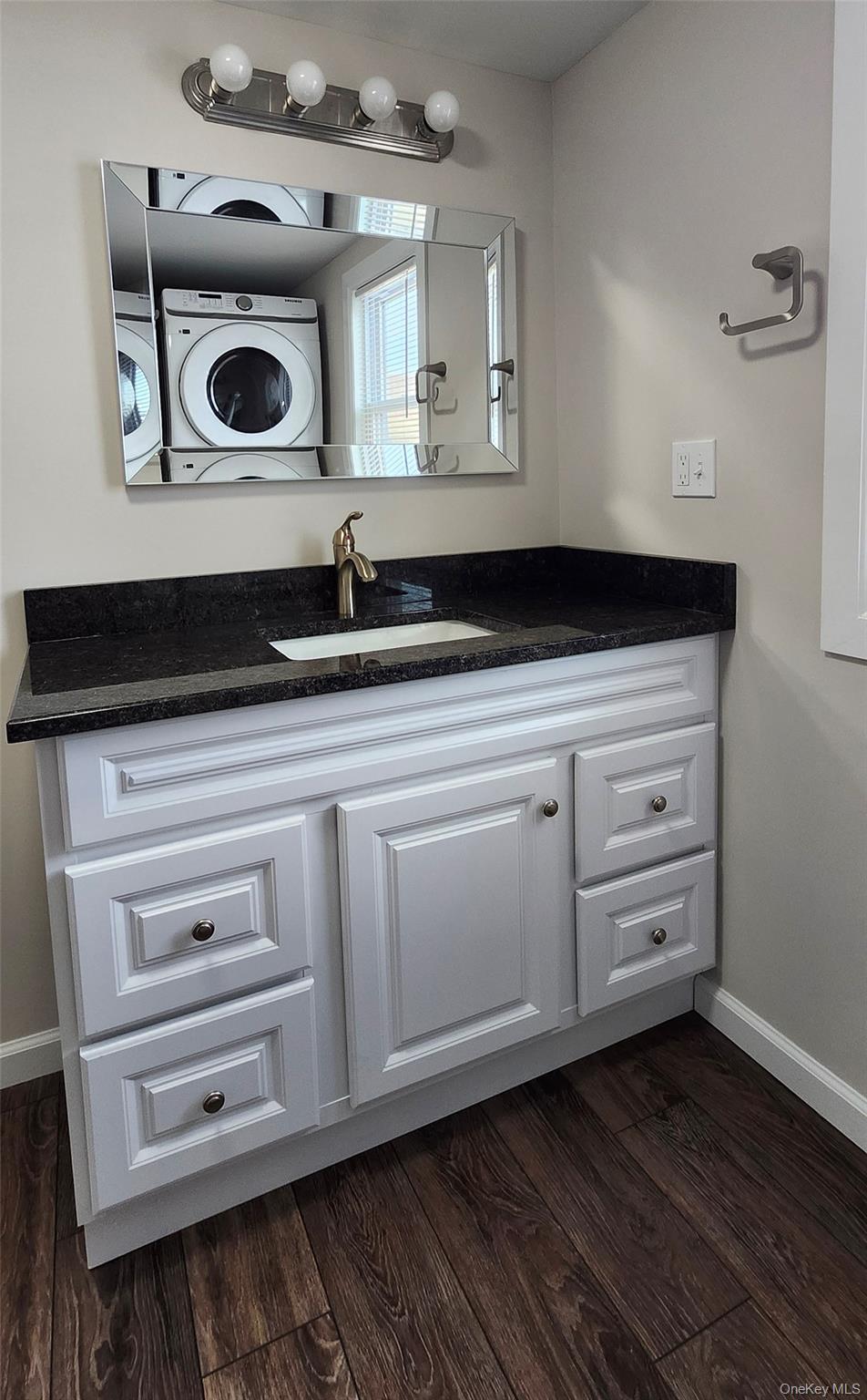 Single Family Lincoln  Suffolk County, NY 11741, MLS-942693-10