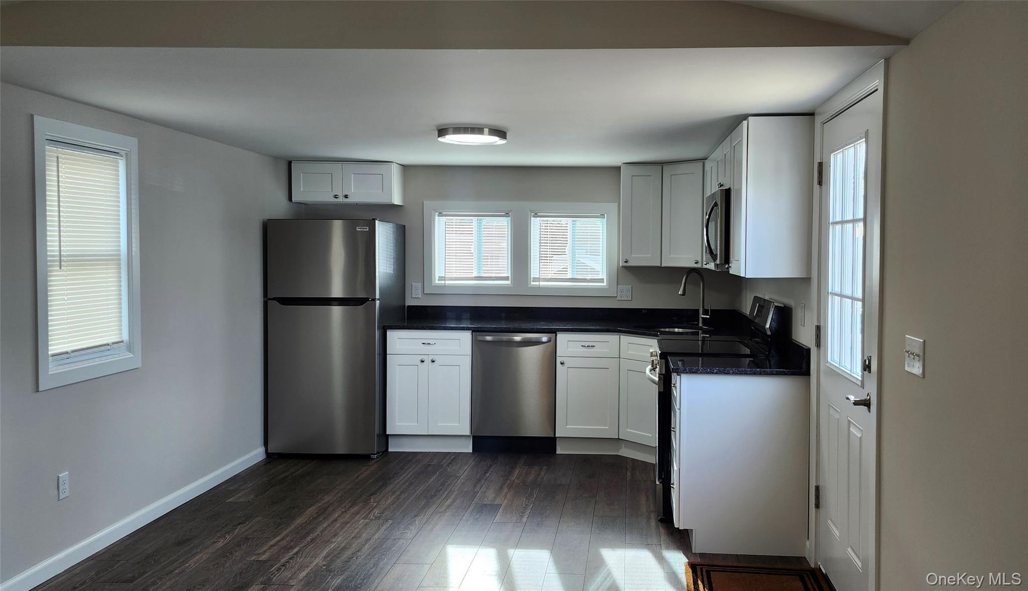 Single Family Lincoln  Suffolk County, NY 11741, MLS-942693-4