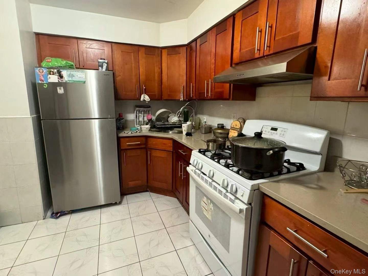 Single Family 35th  Queens, NY 11354, MLS-942694-2