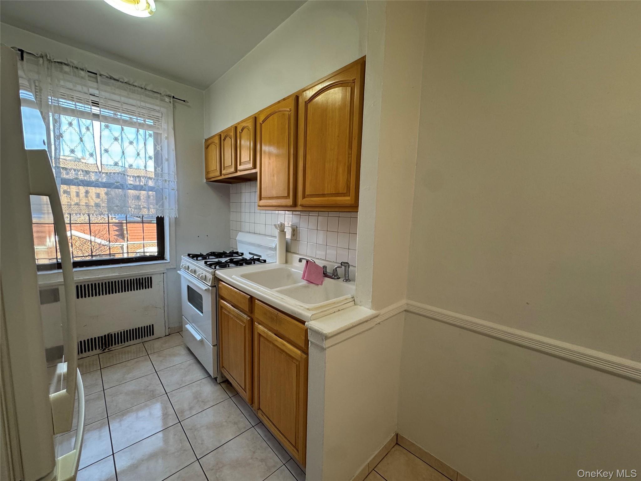 Coop 44th  Queens, NY 11104, MLS-942714-16