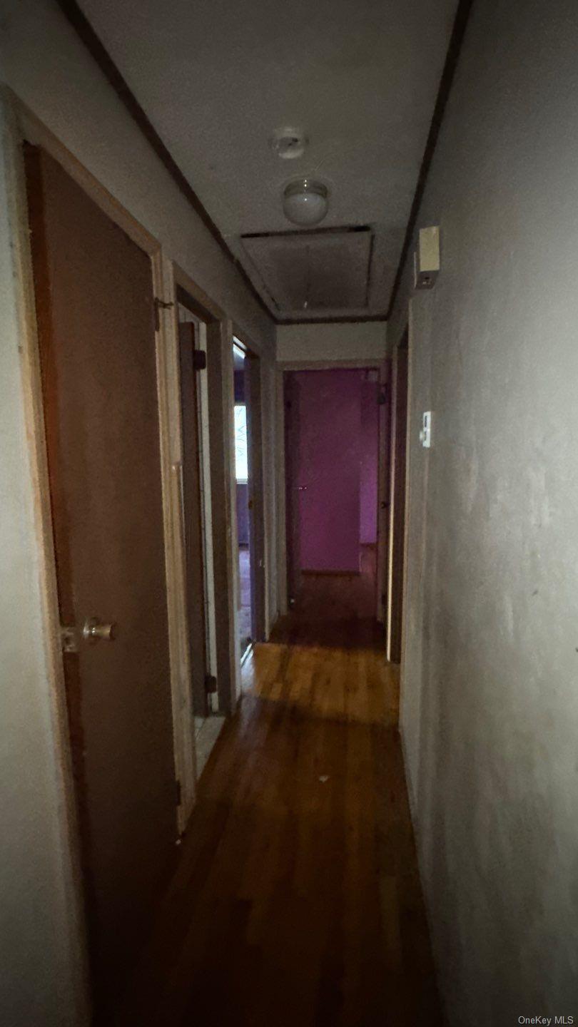 Single Family Skidmore Suffolk County, NY 11729, MLS-942729-7