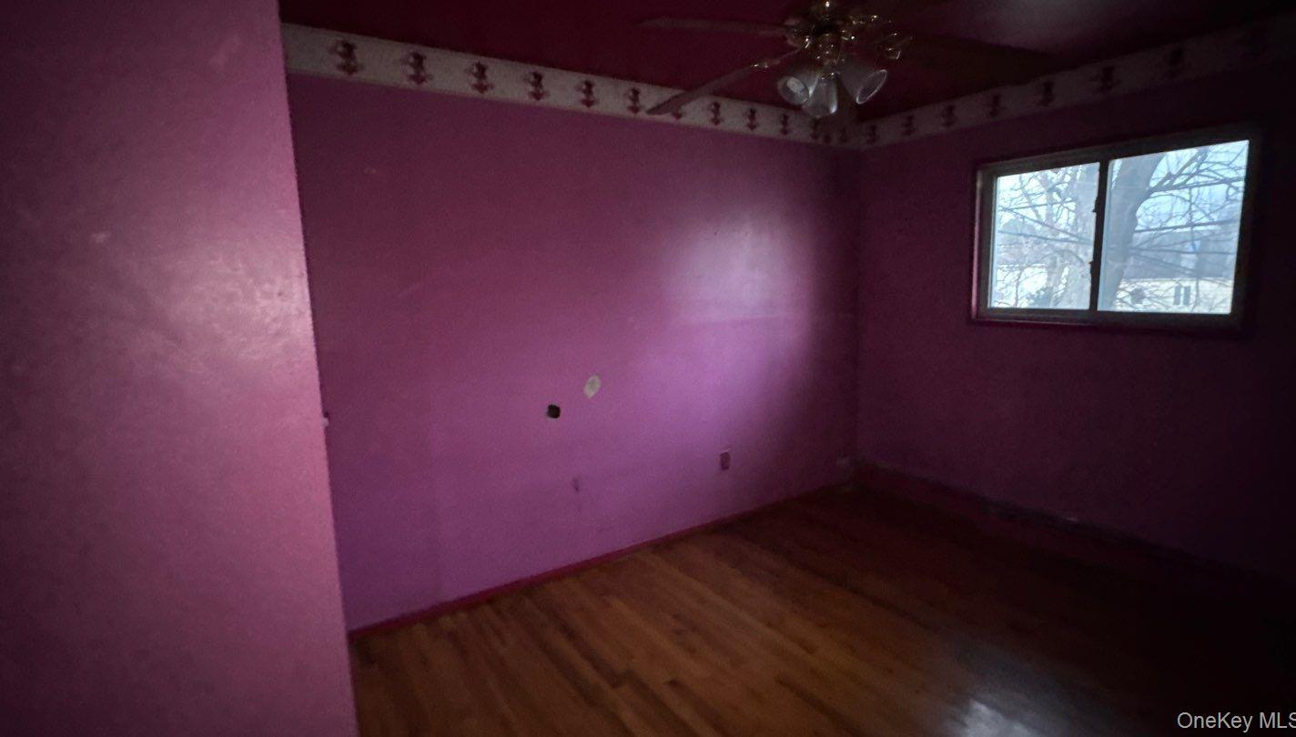 Single Family Skidmore Suffolk County, NY 11729, MLS-942729-9